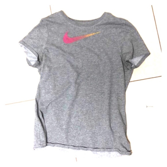 Nike Shirt - Picture 1 of 1